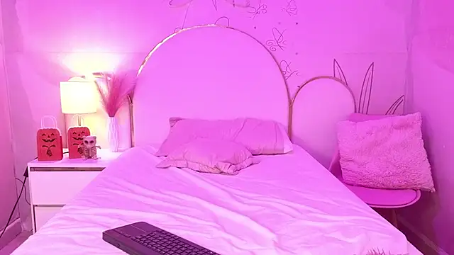 Jolie_rousse live cam on Stripchat