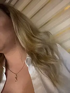 kimmbliss (F young) - My pussy is haunted by your cock🍆🥵