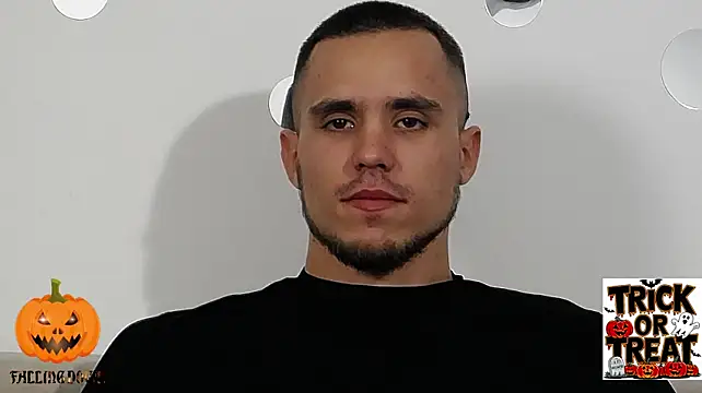 Avgust__ live cam on Stripchat