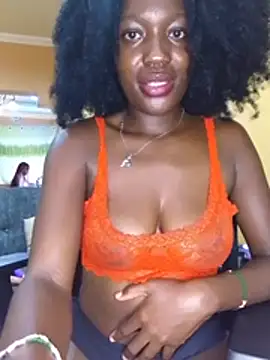 queenpee254 live cam preview