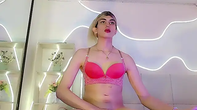 Daniela_Pink_