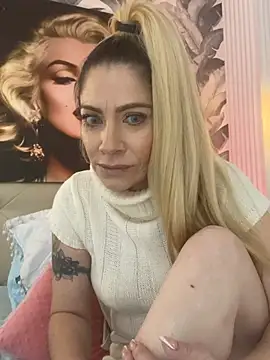 viktoria_davis_の配信中の画面