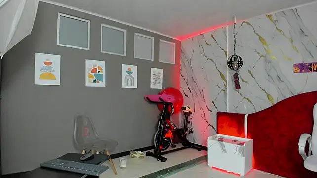 cristal_crossfitx的直播畫面