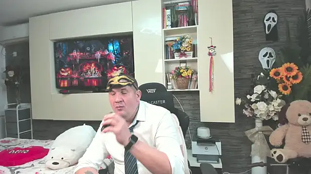 SpartacusDaddy48 webcam