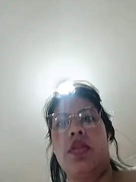 MaelyDoll_的直播畫面