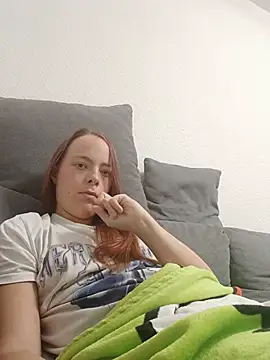KatieFoxxxx的直播畫面