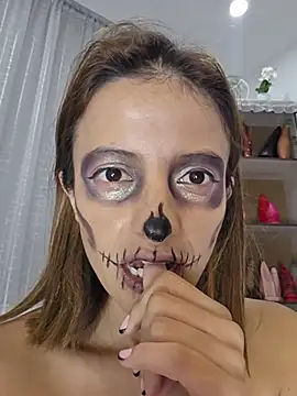 HottCandy21 in diretta in cam