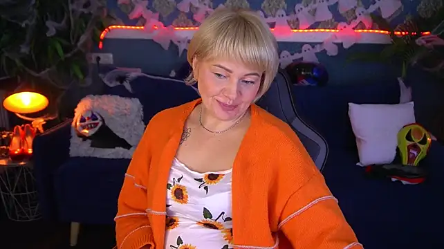 AmaraNights live now
