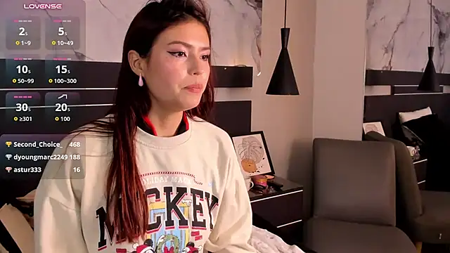 BonnieMiles_的直播畫面