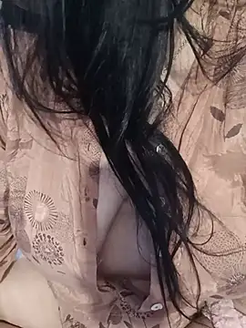 Mamitha_baiju的直播畫面
