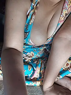 Disha069 live cam on StripChat