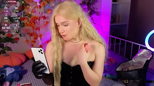 Model: horny__doll
