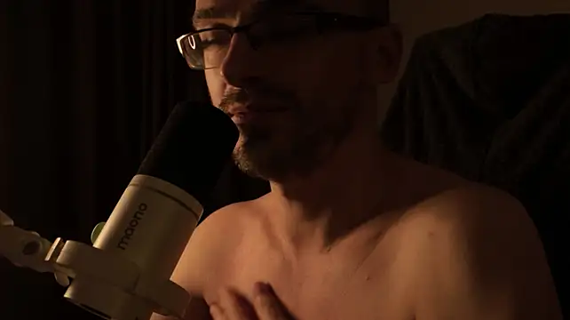 Moonsire1 live cam on Stripchat
