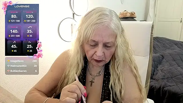 SusiLifeXXX live cam on Stripchat