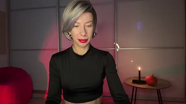 SirenAnn live cam on Stripchat