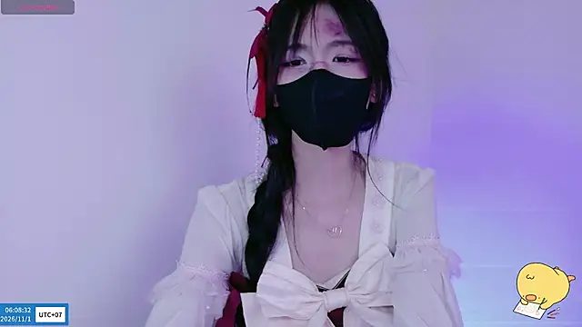 Your-Sunshinee live cam on Stripchat