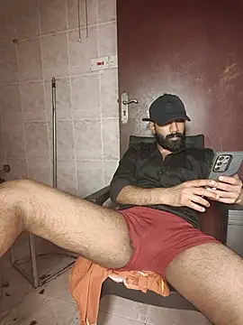 mallubeard (Ask my age) - 🍌Oil play/cum💦💦💦