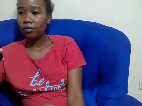 Lovenana20 live cam on Stripchat